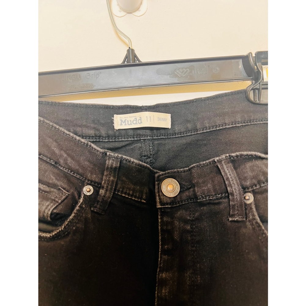 Women's Mudd Black Skinny Jeans Size 11 - Picture 2 of 5